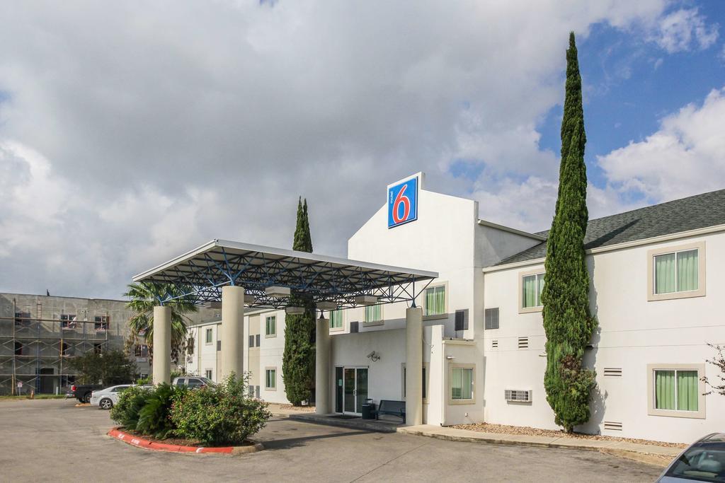 Motel 6 New Braunfels Zewnętrze zdjęcie