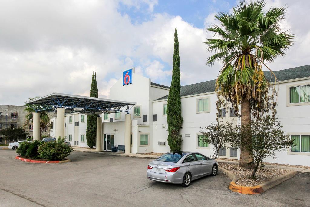 Motel 6 New Braunfels Zewnętrze zdjęcie