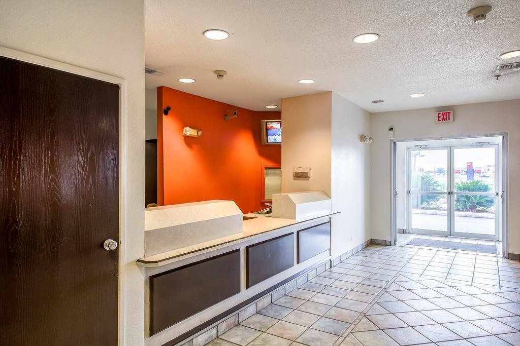 Motel 6 New Braunfels Zewnętrze zdjęcie